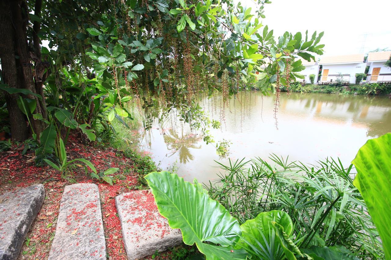 Baanpooya Hotel And Resort Tak Extérieur photo